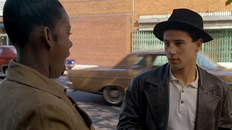 Watch a bronx tale Ya puedes ver la película, Una historia del Bronx (Una Luz en el Infierno), del género crimen y drama, OnLine sin cortes y completa